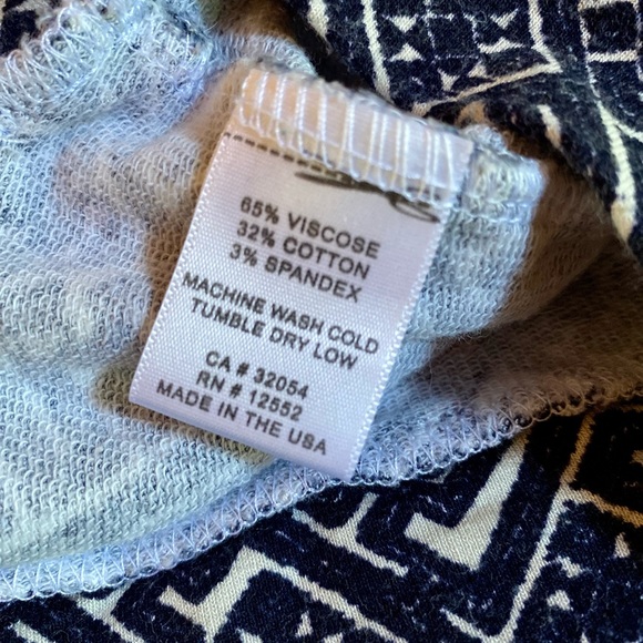 ✨Dolan T-shirt with Puff & Ruched Sleeve✨ - Picture 7 of 9